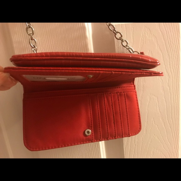 Liz Claiborne. Wallet w/strap. Like new condition. - Picture 8 of 8